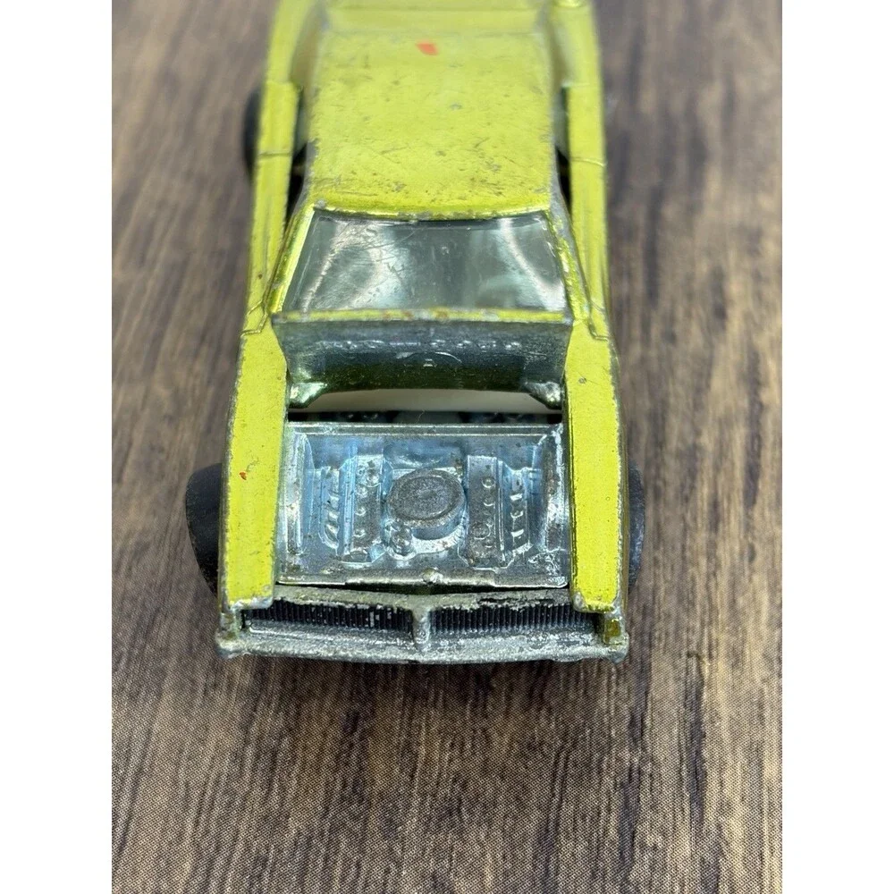 Hot Wheels Redline CUSTOM CHARGER Lime Green US White Interior Very Nice !!!